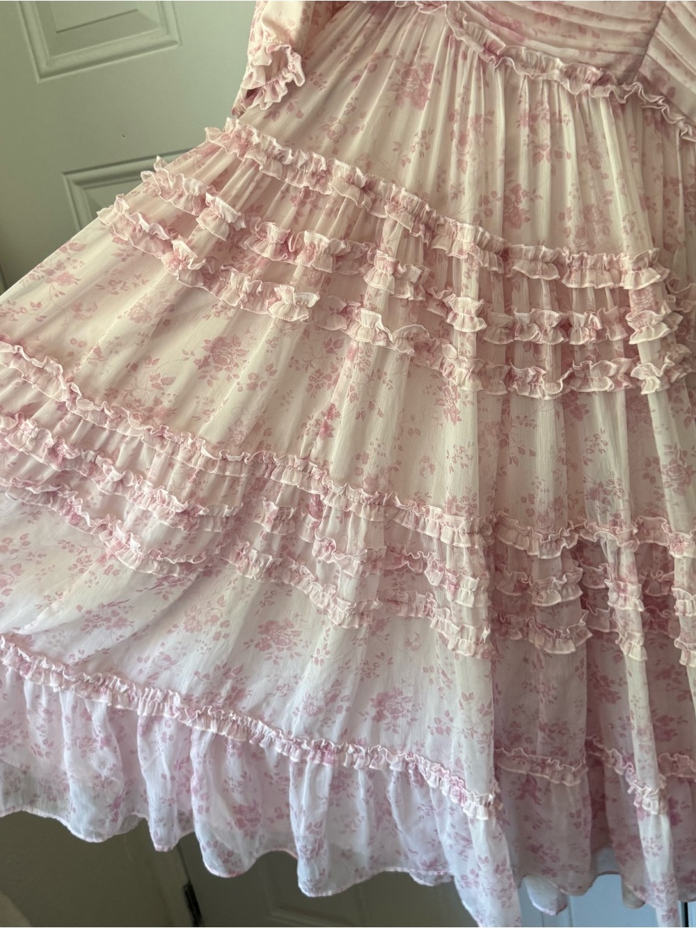IVY CITY CO. Pink floral puff short sleeve square neck ruffle tiered midi dress - Picture 4 of 7